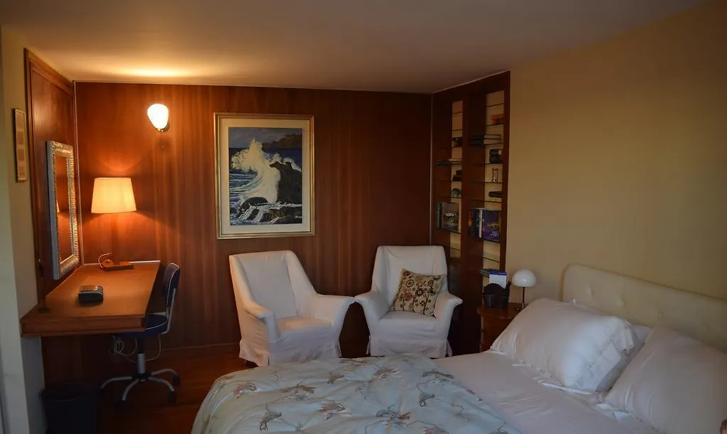 Le Petite Resort B&B Roma 0*,  Italia